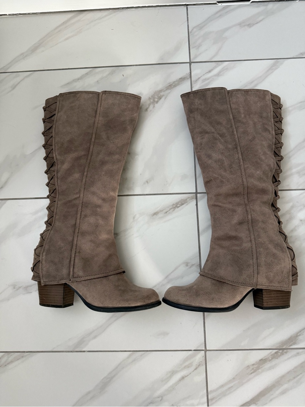 Fergalicious Leesa Taupe Suede Knee-High Lace-Back Boots - size 8 WIDE - Picture 6 of 10